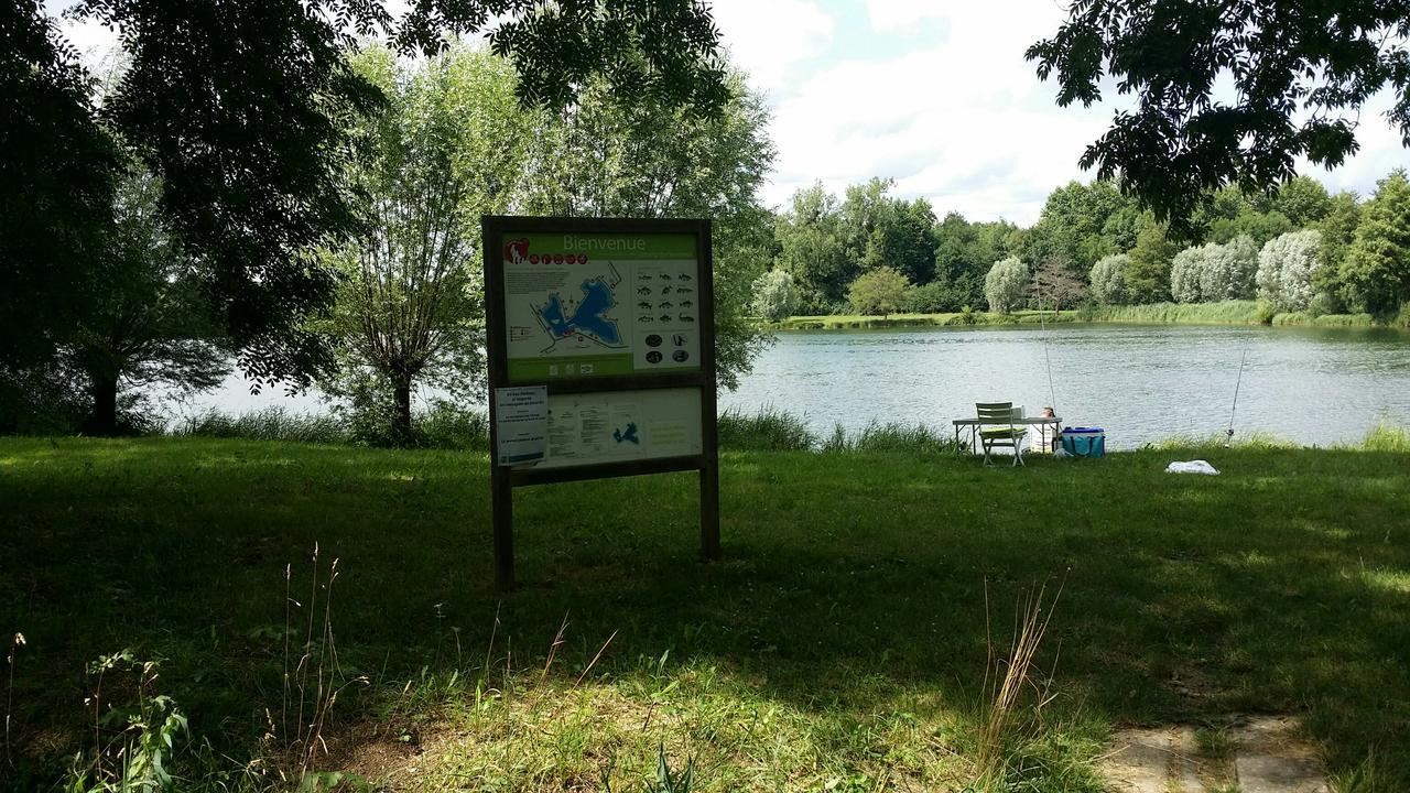 A La Vielle Halle Souppes-sur-Loing Exterior foto